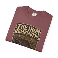 color:Brick | The Iron Remembers — Brick folded view