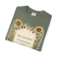color:Moss | What I Leave Behind Is a Person Who Knows How to Stand — Moss folded view