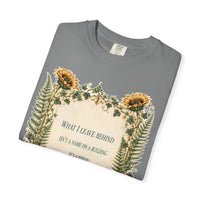 color:Grey | What I Leave Behind Is a Person Who Knows How to Stand — Grey folded view